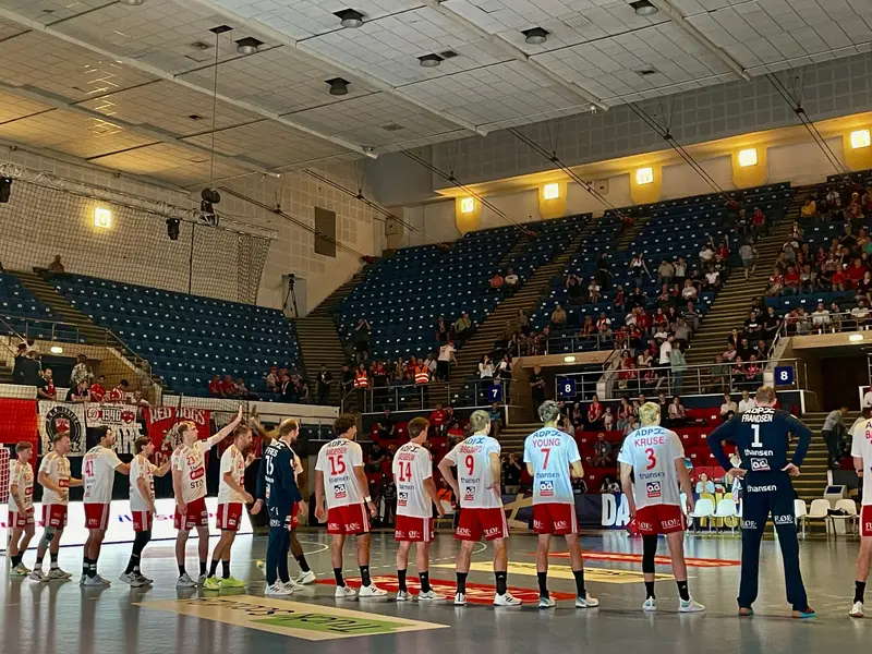FHK-profil nedtoner kulissen efter afklapsning