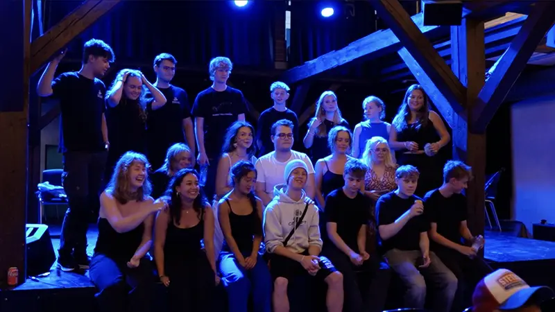 Unge udfordrer (u)mulighederne i teaterkoncert