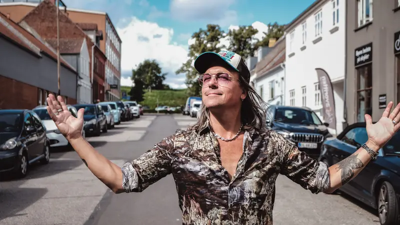 Fæstningsdrengen vender hjem: Søren Andersen hylder Pakhuset med jubilæumskoncert