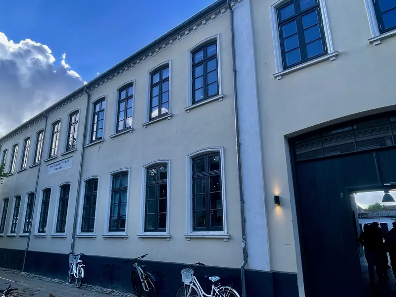 Sct. Knuds Skole &amp; Børnehave køber historisk bygning