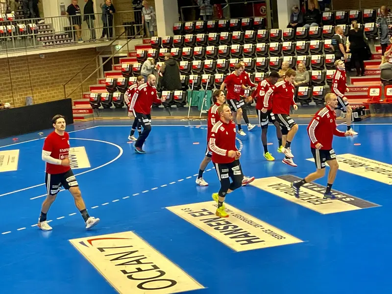Live: FHK møder ligaens bundprop
