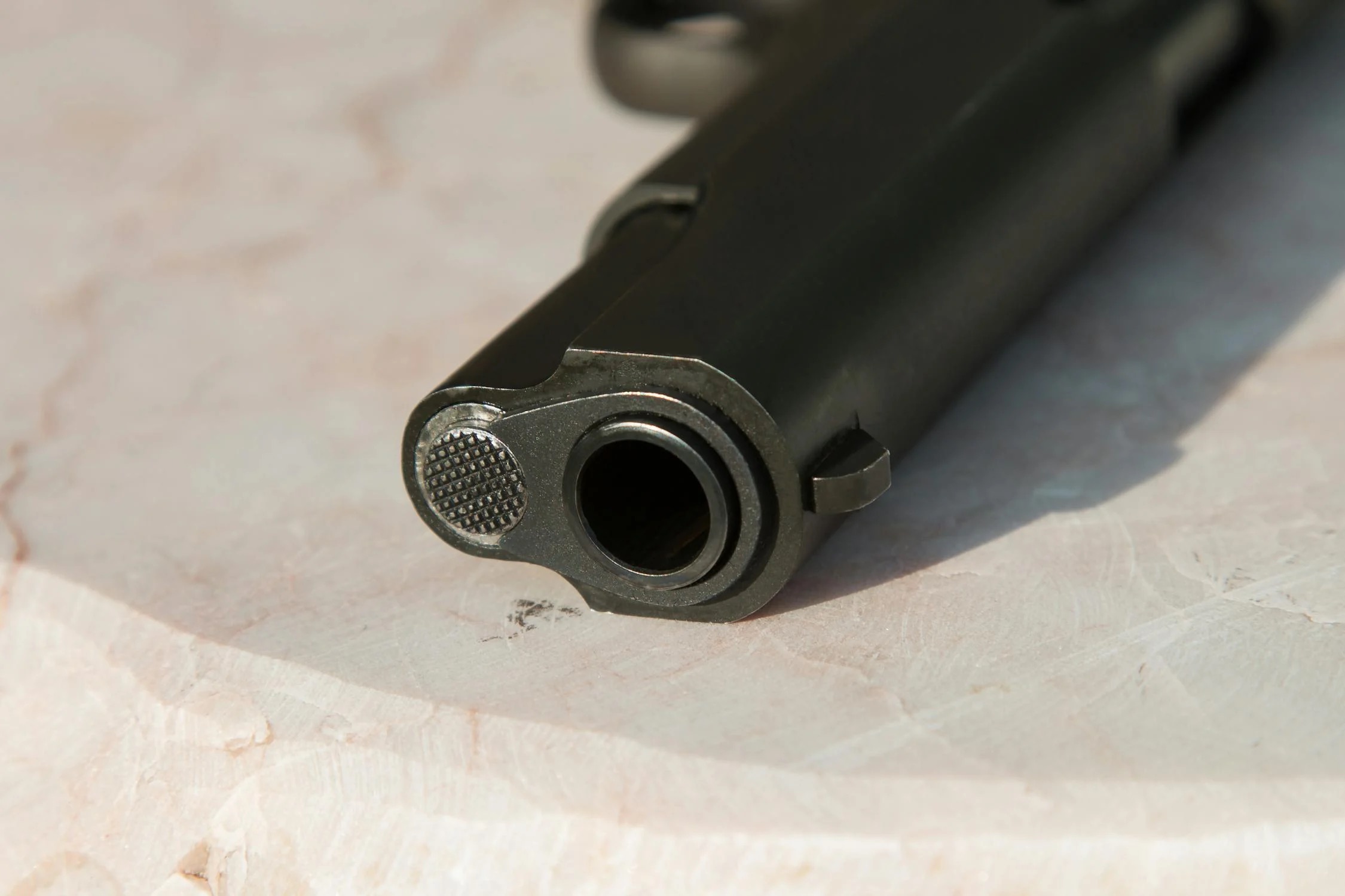 Tusindvis af våben indleveret til politiet