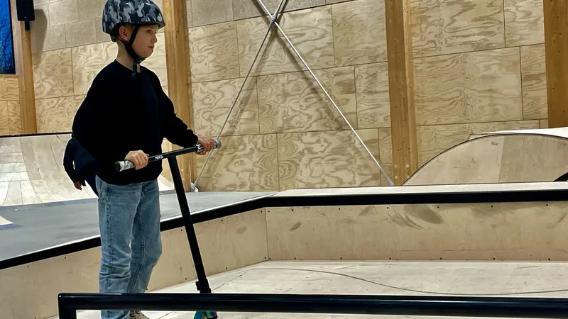 Hvorfor er skaterhallen lukket i skolernes ferie?