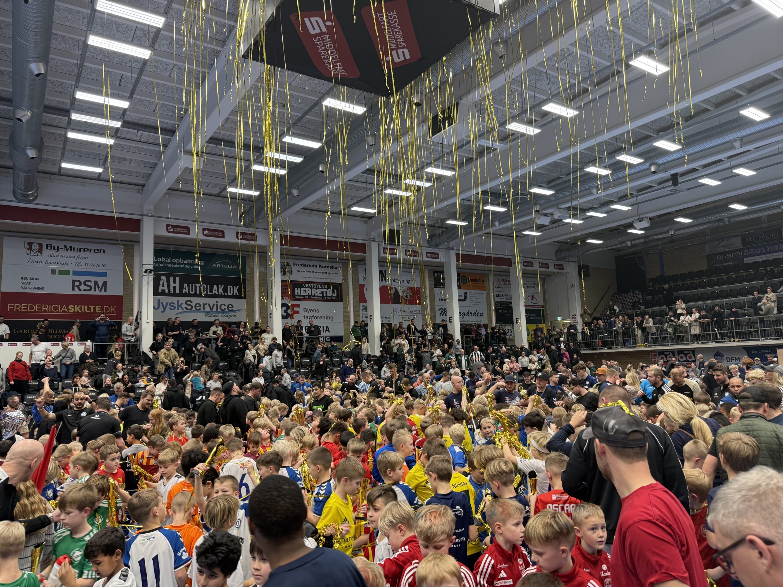 Indoor Liga Cup samlede tusinder i Fredericia Idrætscenter
