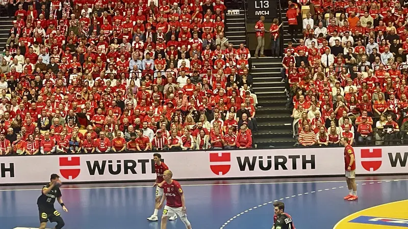 Live: Danmark spiller VM-semifinale