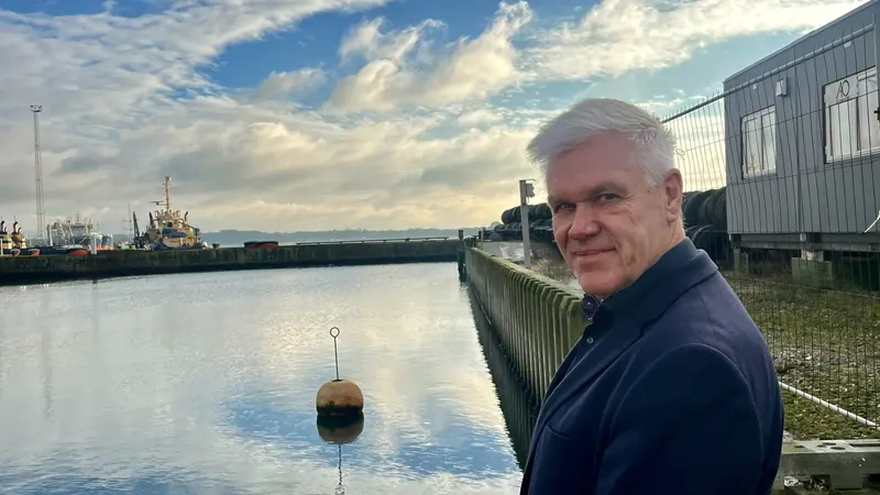 Byrgesen langer ud efter manglende åbenhed i ADP