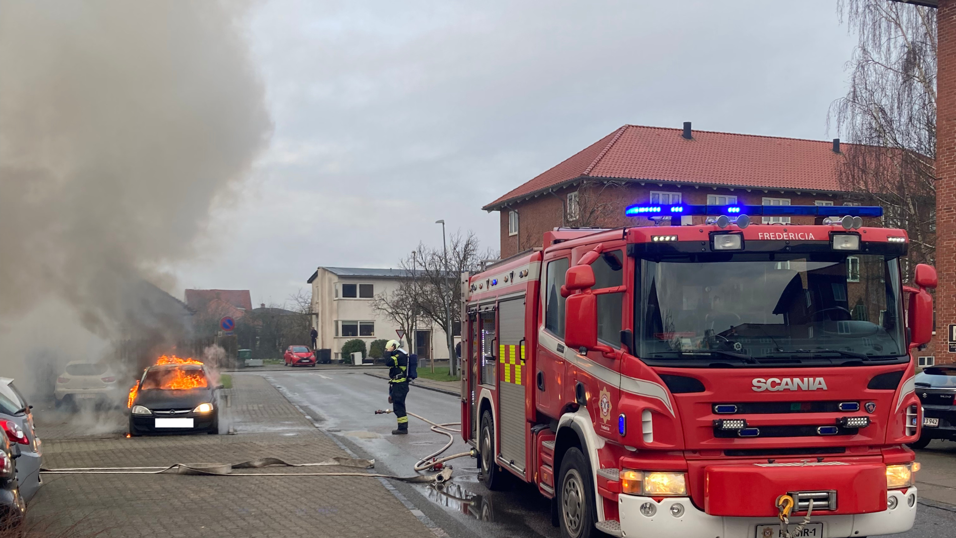 Politiet efterforsker mulig påsat bilbrand i Fredericia