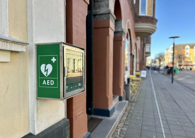 Stjålet hjertestarter fundet