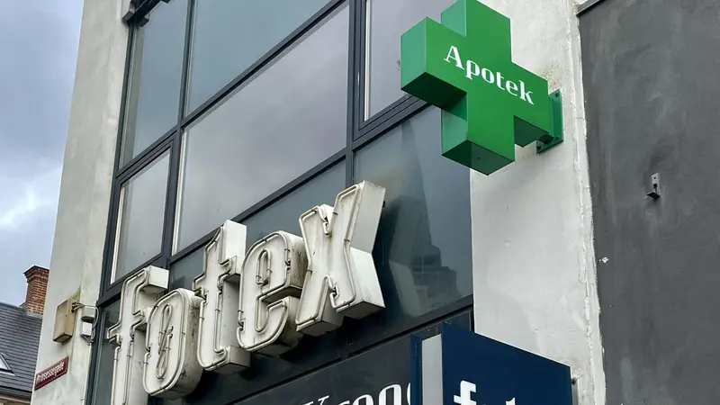 Butiksdetektiv skubbet omkuld under røveri i Føtex