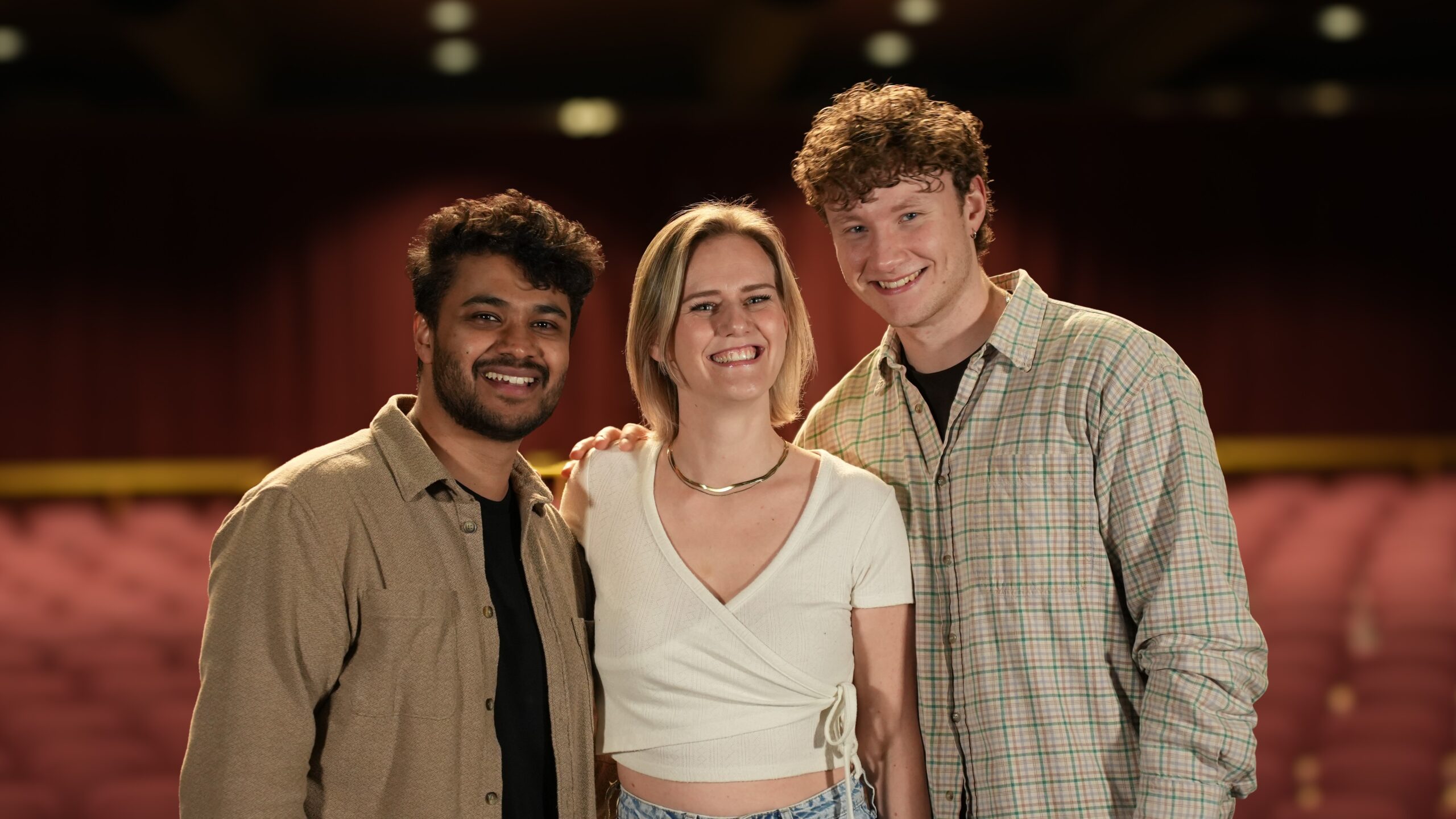 Så er teatret klar med 90'er cast