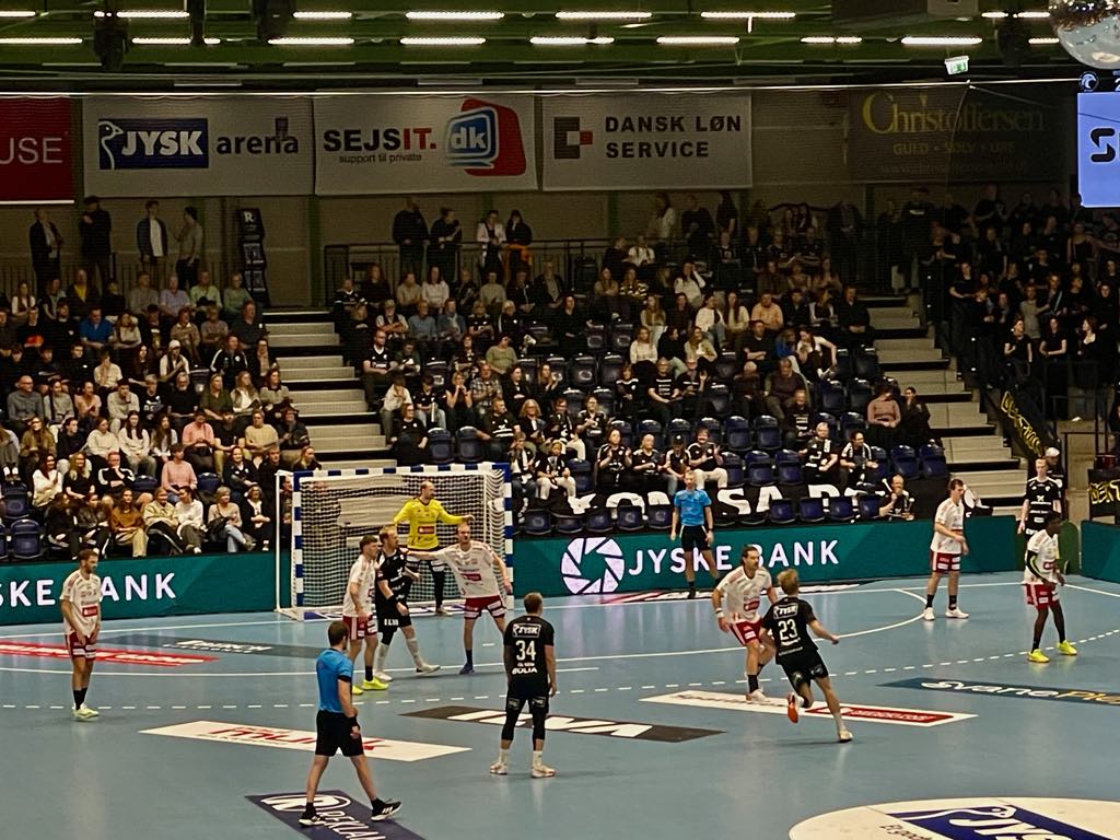Dramatisk afslutning: FHK og Bjerringbro-Silkeborg deler i intenst opgør