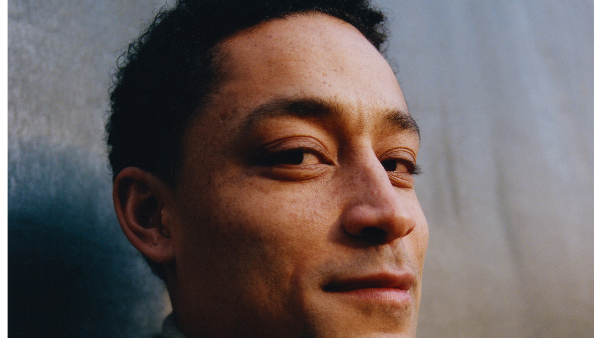 Loyle Carner afslører nyt album og verdensturné – lander i København til oktober