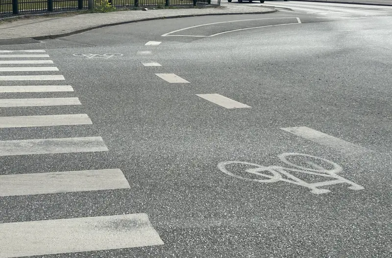 Bil og cykel tørnede sammen: Politi giver ny status