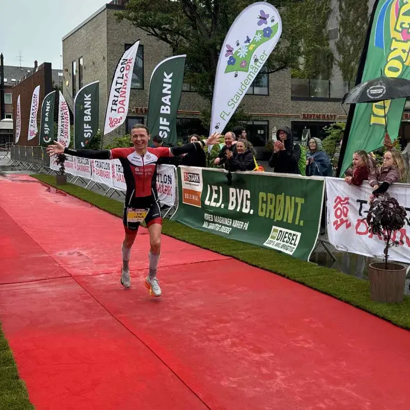 Fredericia har fået en ny Danmarksmester: Tanja trodsede vejr og bølger