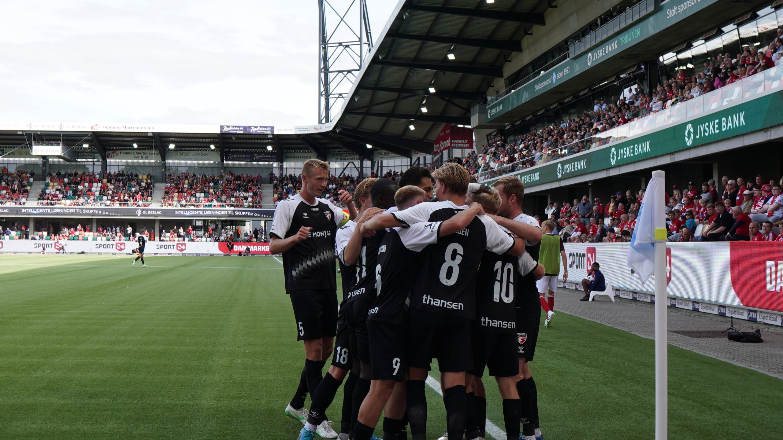 To fredericianere på rundens hold – nu venter FCK på Monjasa Park
