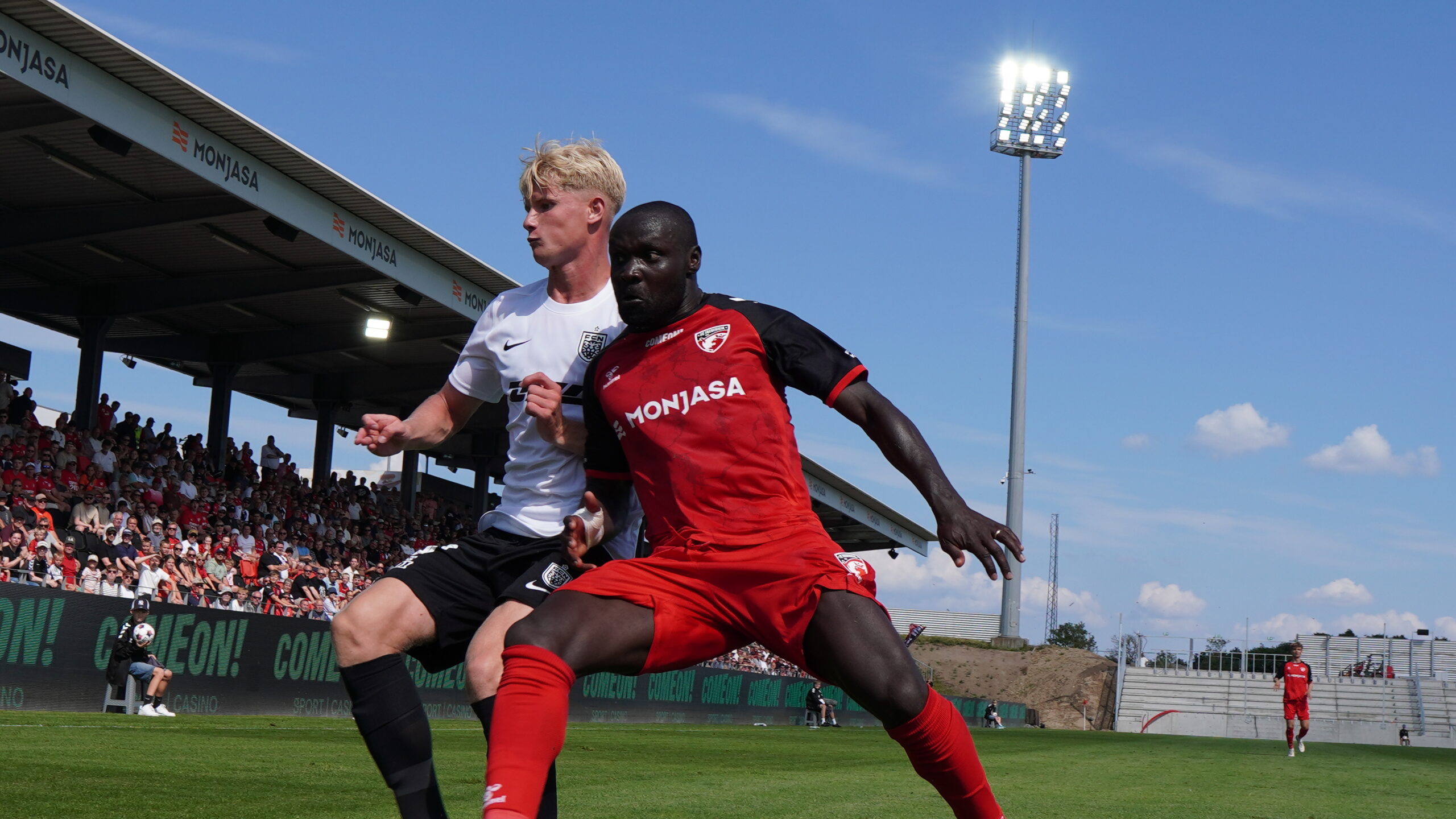Fredericia tager turen til Silkeborg – gensyn, kunstgræs og fodbold med fart