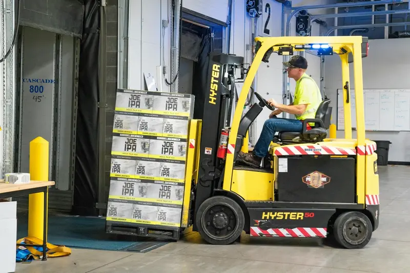 Den skjulte motor i moderne industri: Gaffeltruckens styrke og fremtid