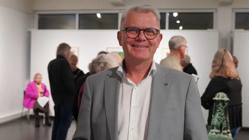 Et åndehul i valgkampen: Tommy Rachlitz Nielsen finder roen i kunsten