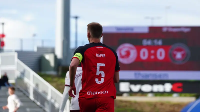 Med blikket mod Superligaen: Frederik Rieper bliver i Fredericia frem til 2030