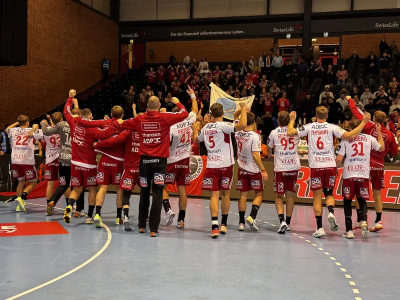 Live: FHK i tidlig nøglekamp i ligaen