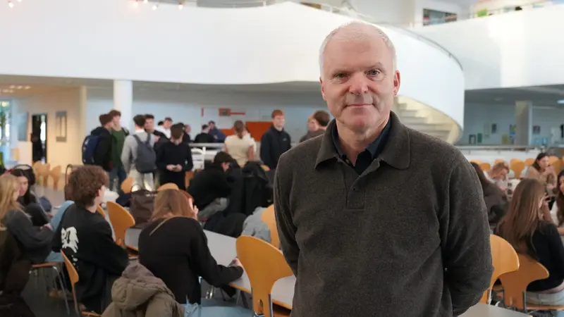 Rektor stolt af elevernes politiske engagement: »De laver noget, der har betydning for den virkelige verden«