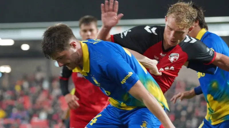 Historisk aften på Vestegnen: Fredericia chokerer Brøndby i et monumentalt kollaps