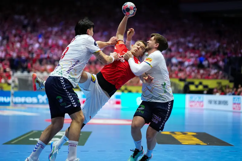 Den vilde kontrast for Thomas Arnoldsen