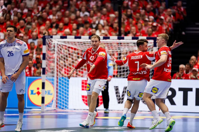 LIVE: Finalebrag mellem Danmark og Tyskland