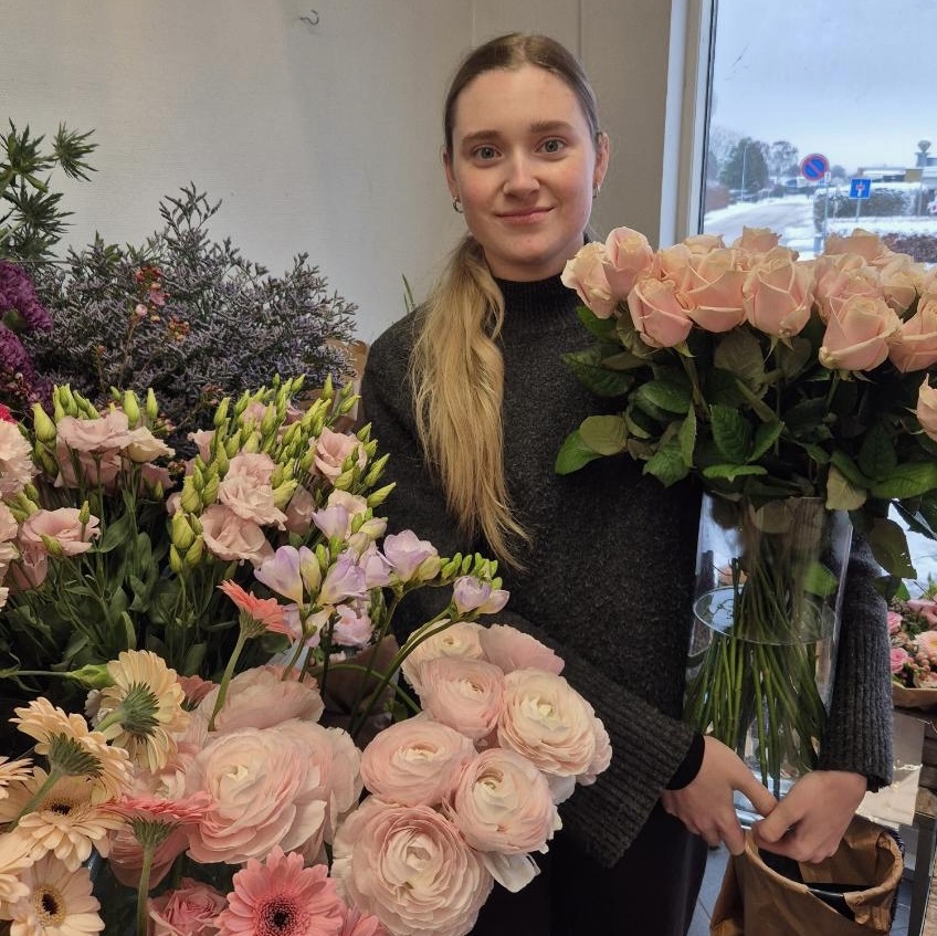 Emma glæder sig til fagprøven hos Gardenia Blomster: »Det bliver bare spændende«