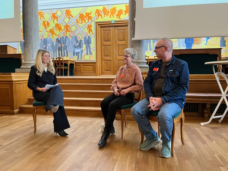Fredericianer med demens tog ordet på Christiansborg: »Jeg kan ikke bare sætte mig i sofaen og gemme mig«