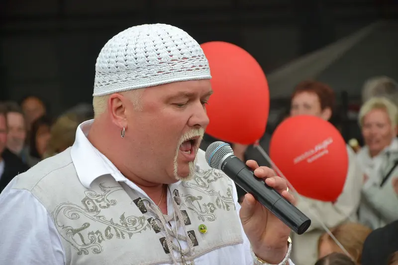 Donnerwetter: Marsvinet inviterer til afterski-fest med DJ Ötzi Double