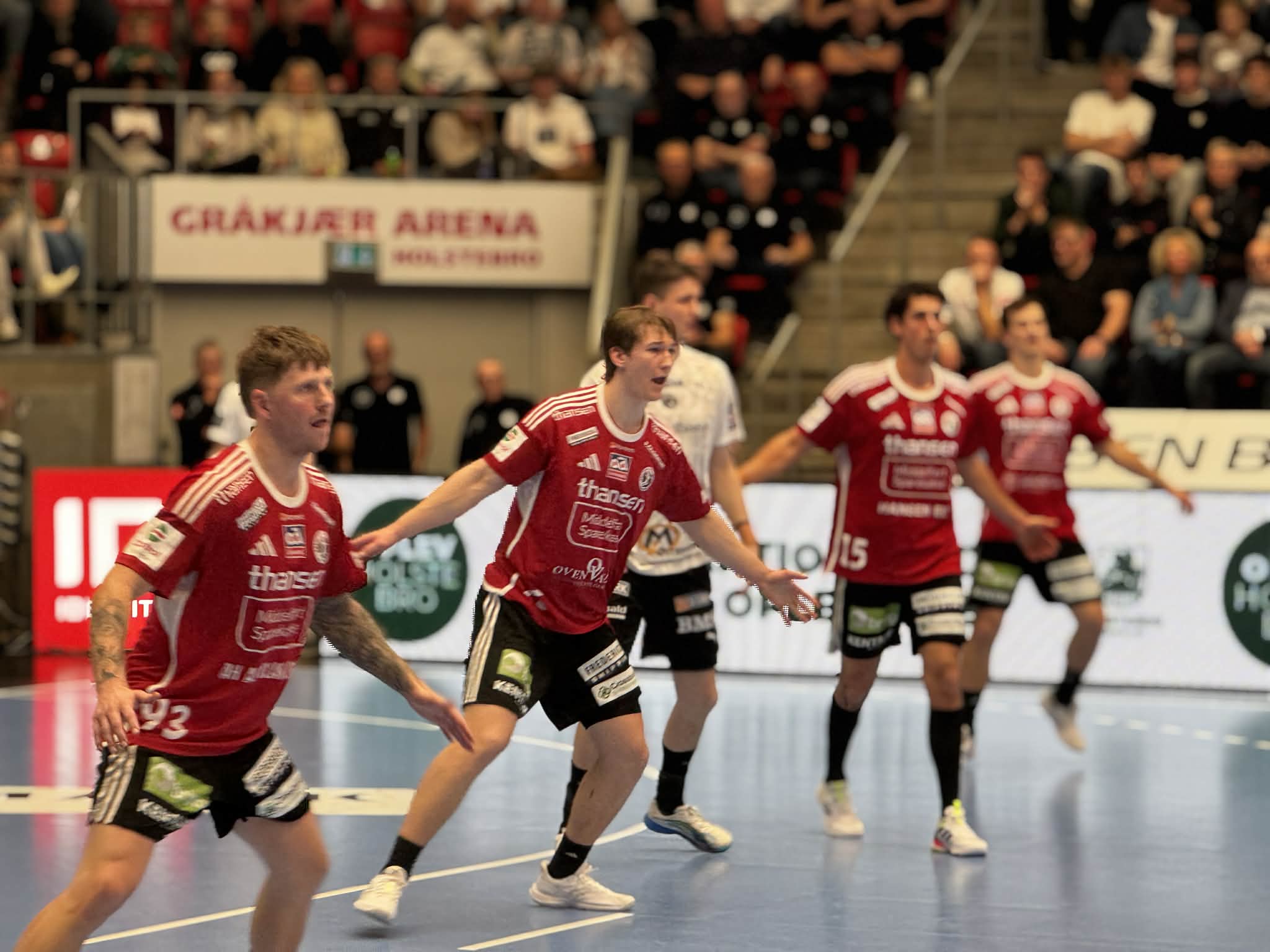 FHK kæmpede sig tilbage fra minus fem og fik point i vildt drama