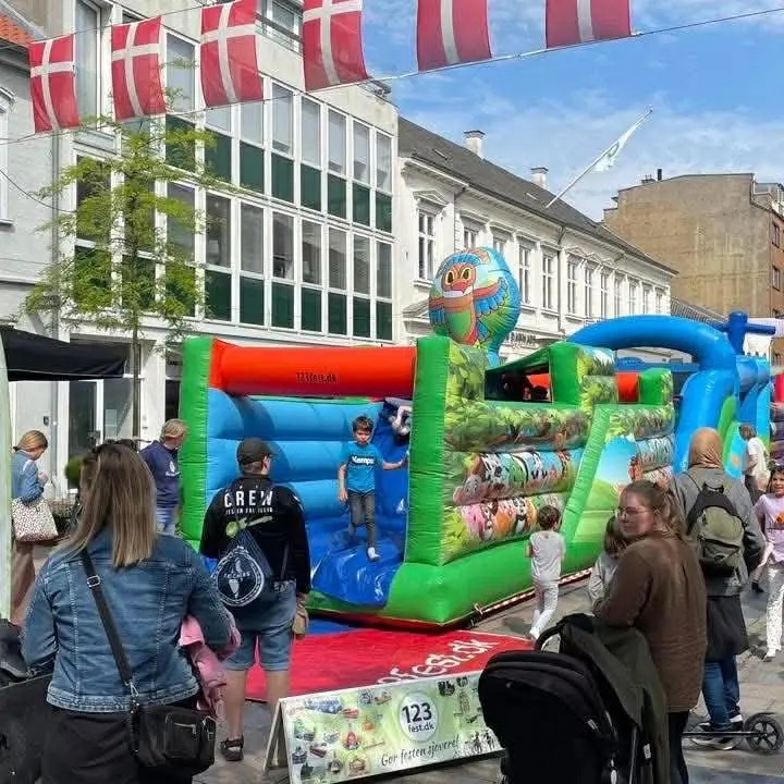 Løvestrøget forvandles til legeområde for børn i morgen