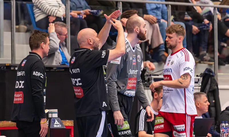 Live: Afgørelsens time for FHK
