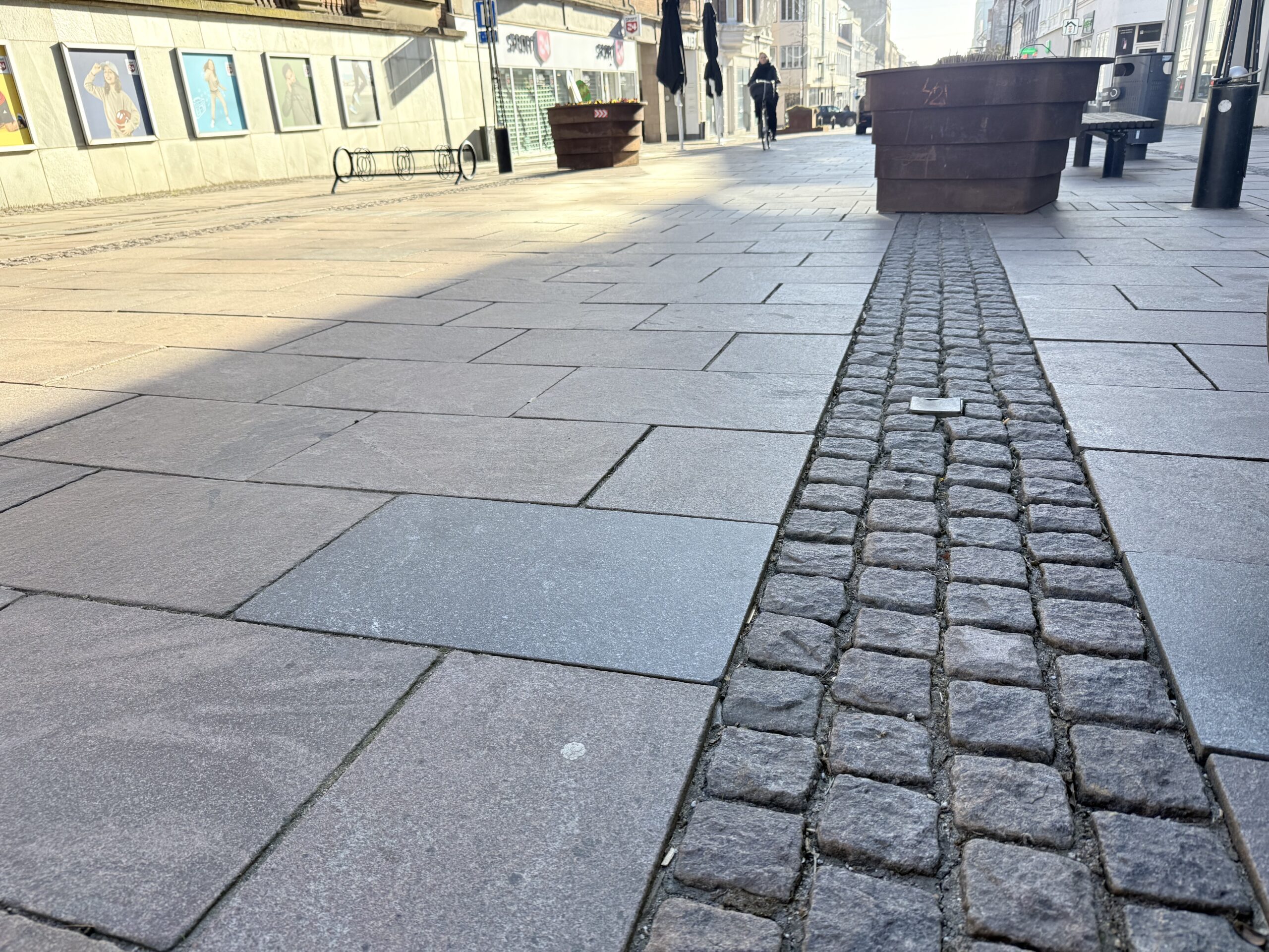 Kortere parkeringstid i bymidten: Sådan kan reglerne ændre sig