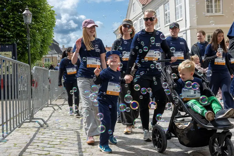 De første tusind får en kongekrone: Hele Middelfart inviteres til generalprøve på Royal Run