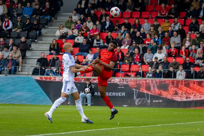 Etim hædret efter dobbelt scoring mod FCK