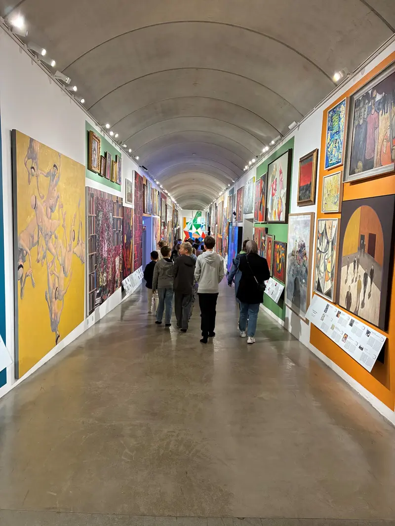 Kunst rykker ud på Koldings folkeskoler