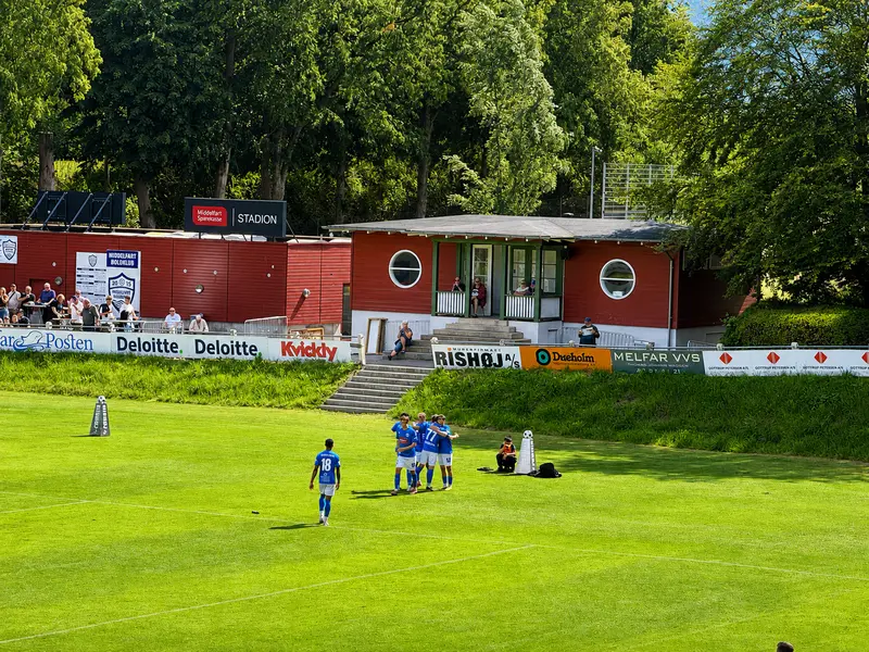 Middelfart vendte hjem til 2. division med målfest og favoritrolle i behold