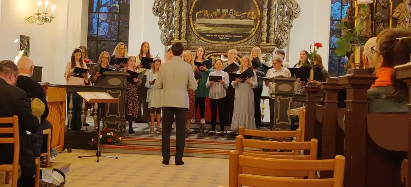 En sommeraften, hvor musik, historie og fællesskab smeltede sammen i Trinitatis Kirke