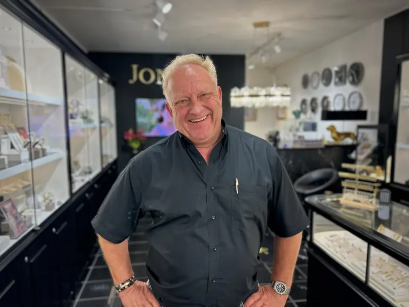 En nytårsbeslutning gjorde butikken fra 1897 splinterny: Juveler Jonsén i Algade er forvandlet
