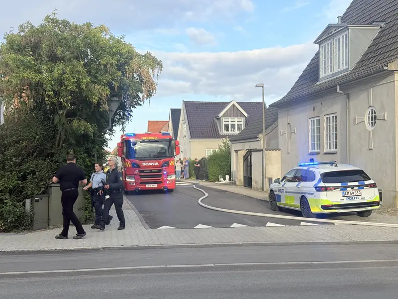 Garagebrand sendte røg ud over Fredericia