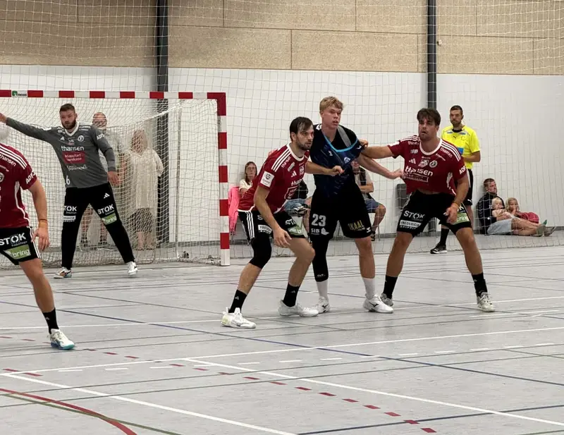 Fra 8-4 til øretæver. FHK kollapsede mod Sønderjyske