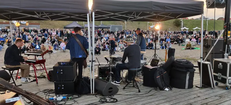 »Danseorkestret« tog Østerstrand med til nostalgien