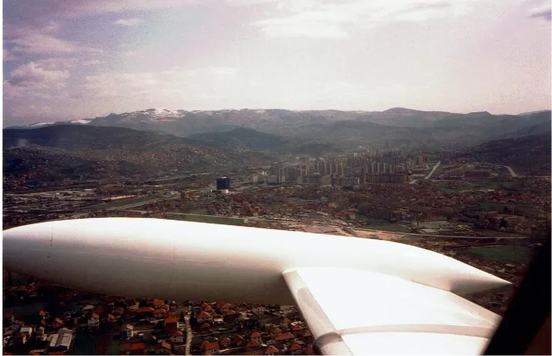 I luften over Sarajevo april 1992 - 1_1.jpg