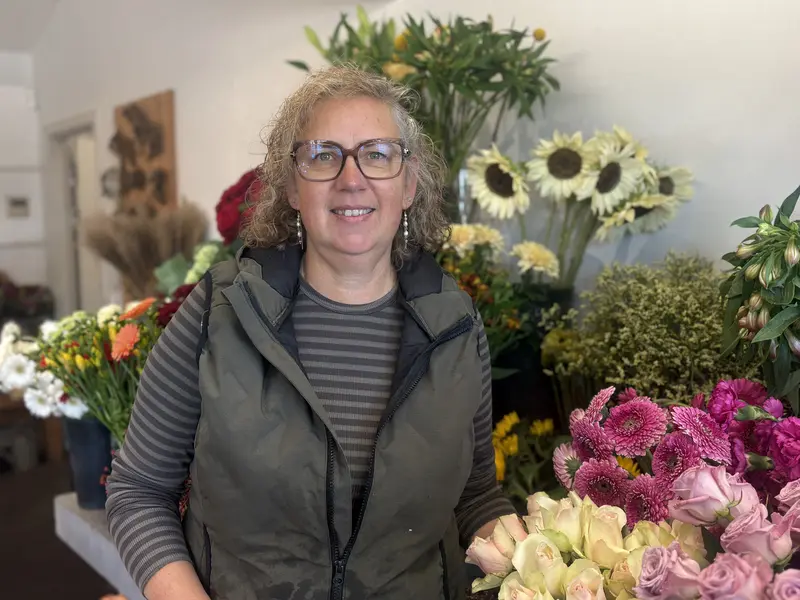 Femten år som ejer af Gardenia Blomster – »Den er blevet mit fjerde barn«