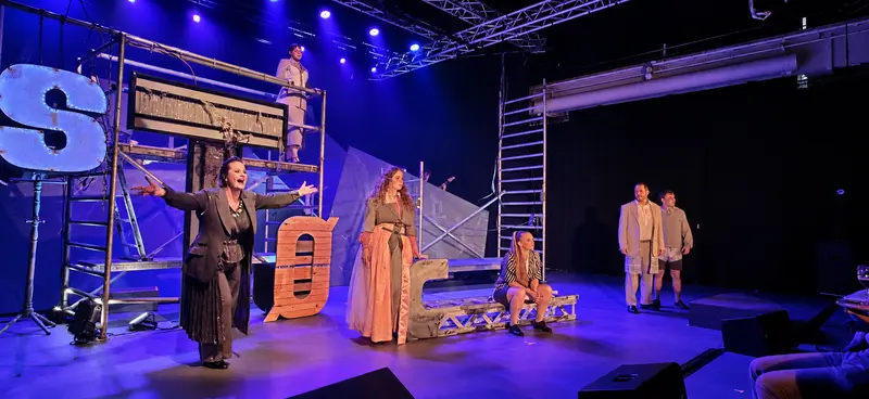 Teater Malstrøm.png