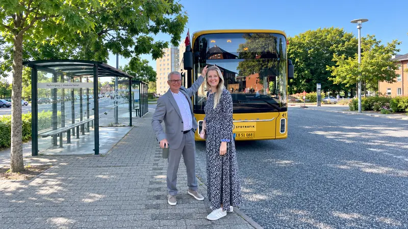 Tommy og Kirsten Bus1.png