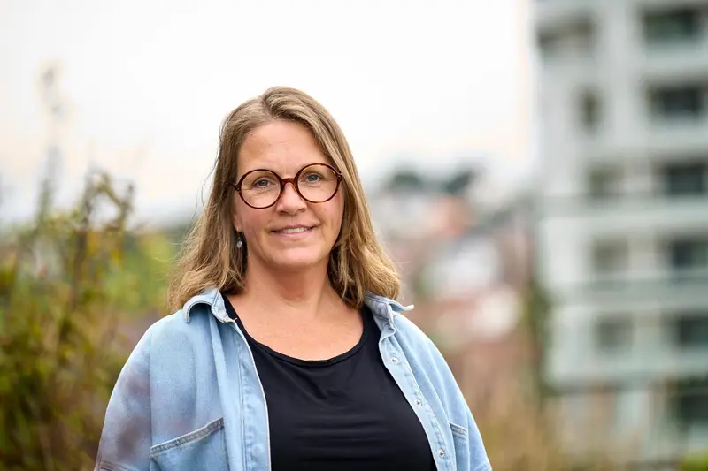 Anne har set usikre elever ranke ryggen og 60-årige skifte spor: Efter seks år er det stadig det, der driver hende