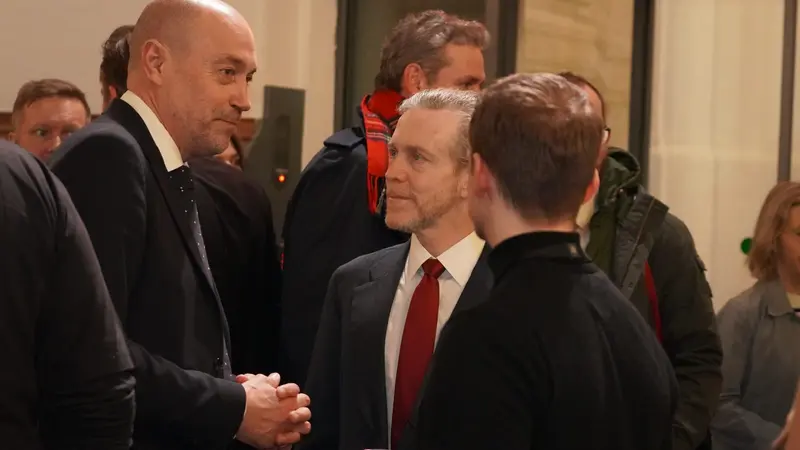 Ambassadør Howery sammen med minister Heunicke